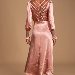 Lulus dress in a size large. I bough way too big!.